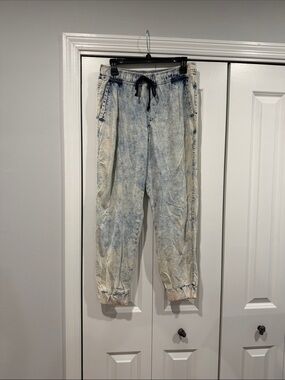 Hollister Light Blue Acid-Wash Jogger Jean look sweats Size M